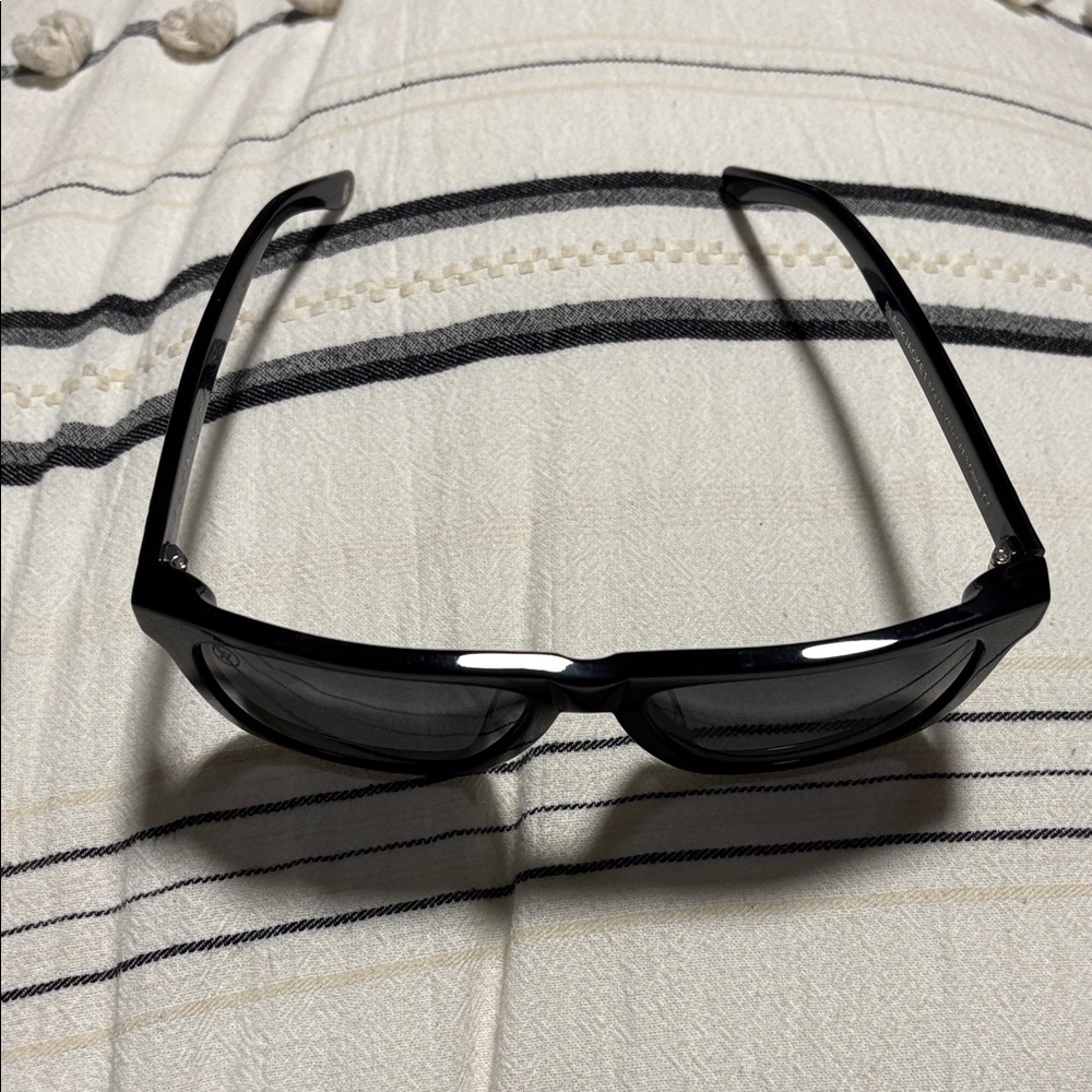 Blenders Black Sunglasses for Men - Picture 2 of 7